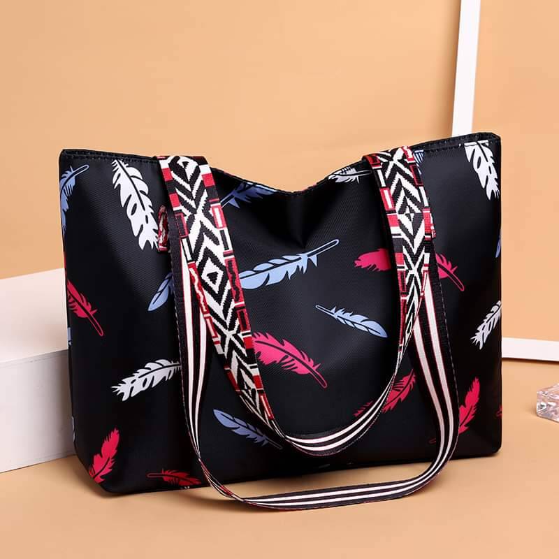 Trendy Ladies Handbags white color